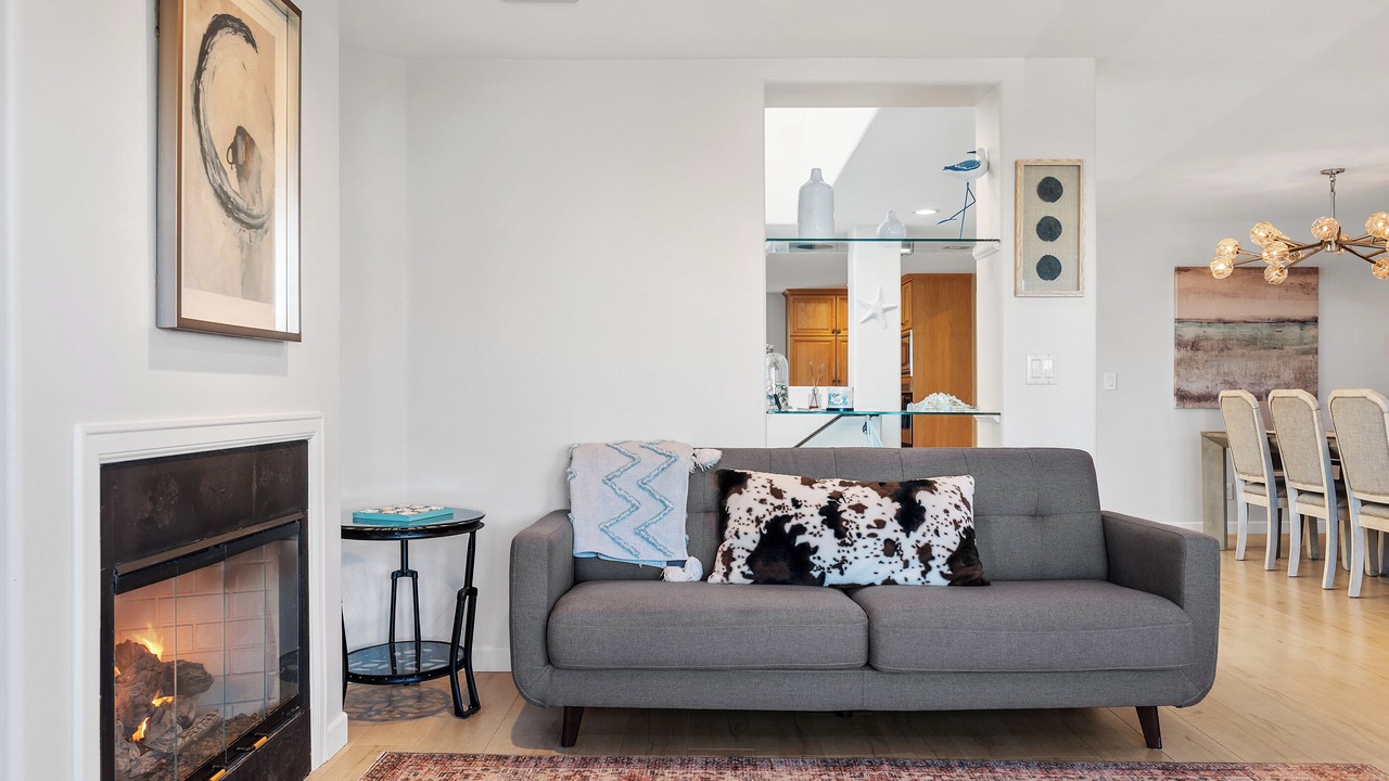 Photo of Livingroom in Hollywood