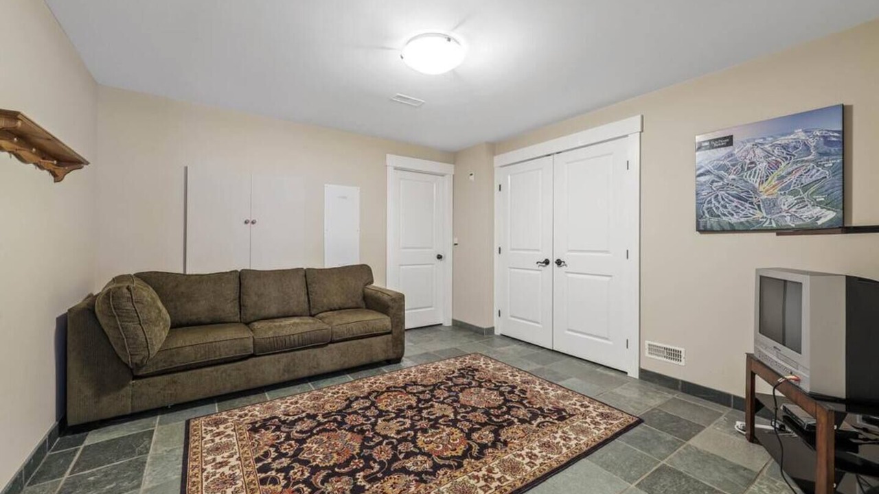 Photo of Livingroom in Sundance Estates