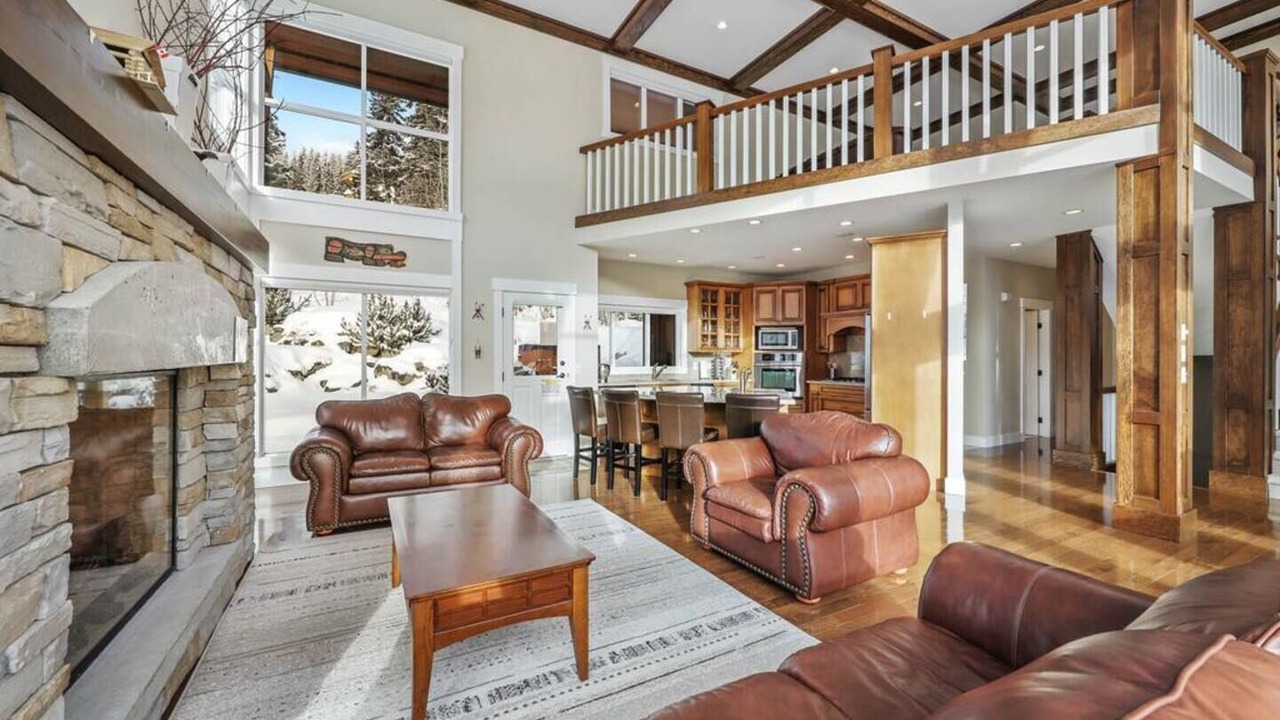 Photo of Livingroom in Sundance Estates