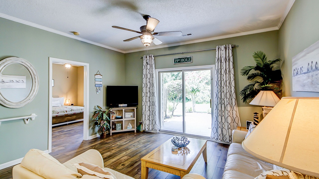 Photo of Livingroom in Little River
