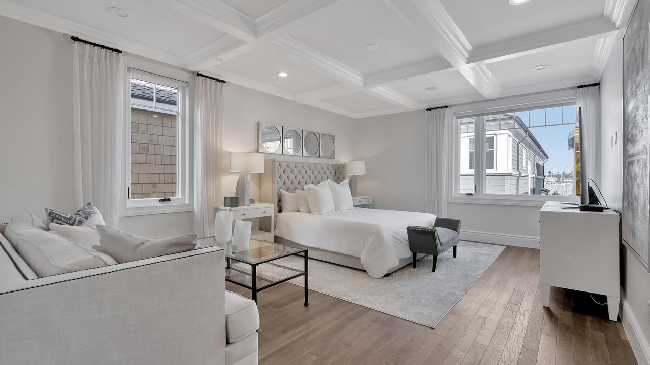 Photo of Bedroom in Balboa Peninsula