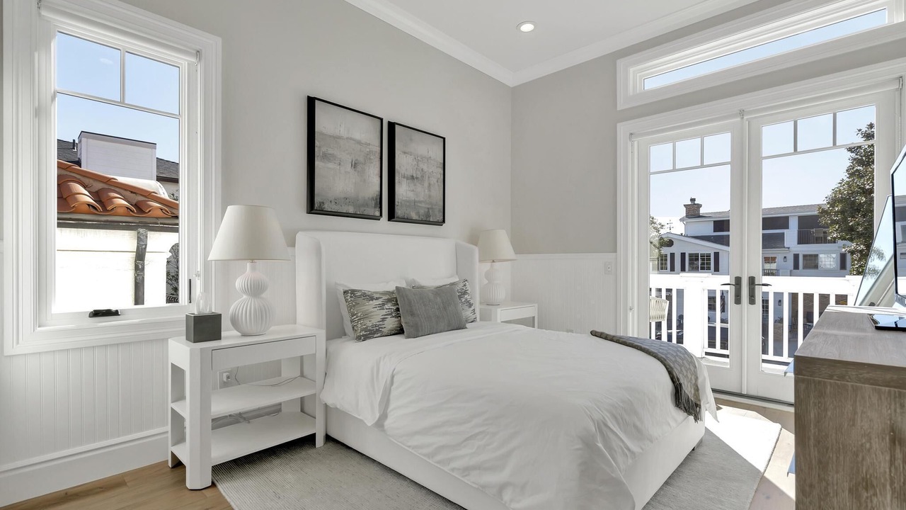 Photo of Bedroom in Balboa Peninsula