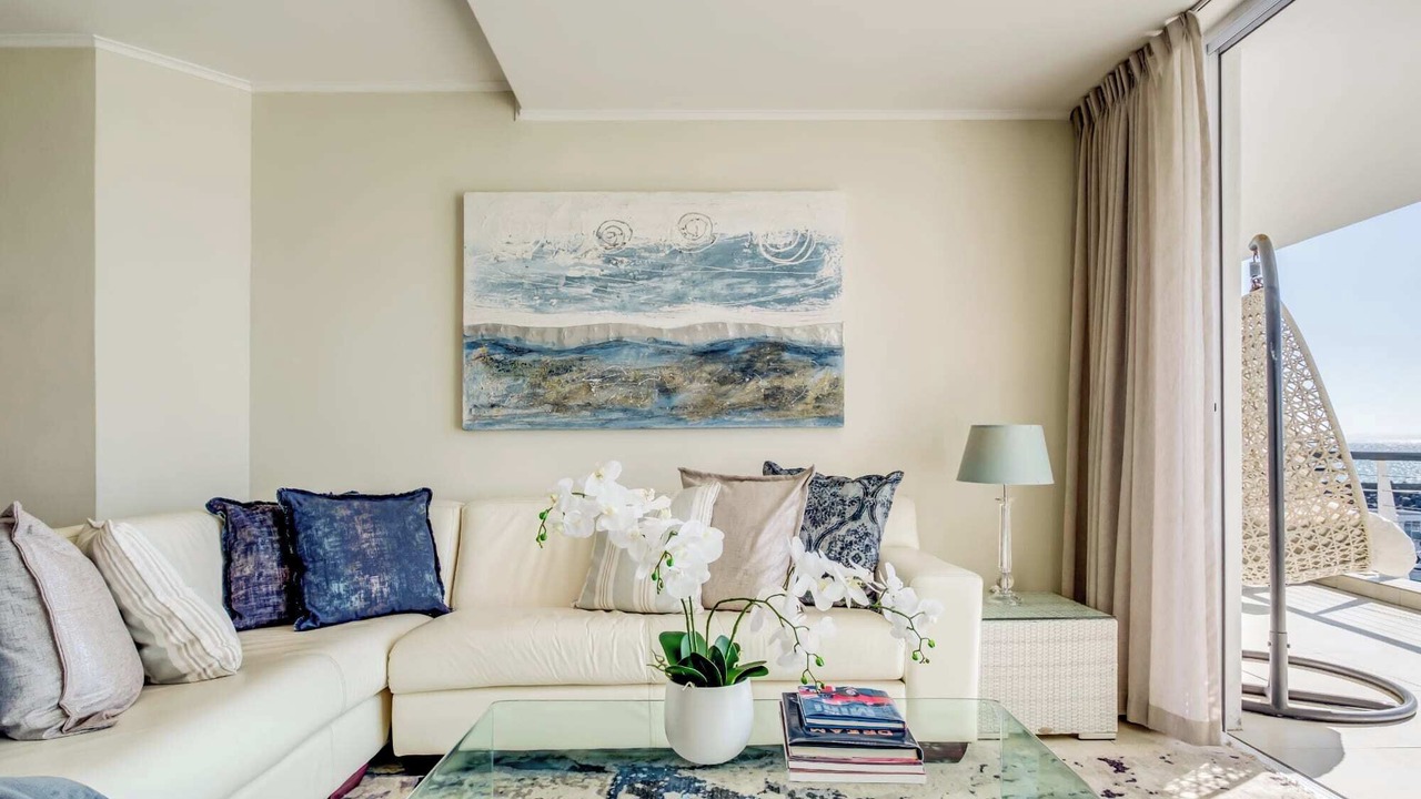 Photo of Livingroom in Mouille Point