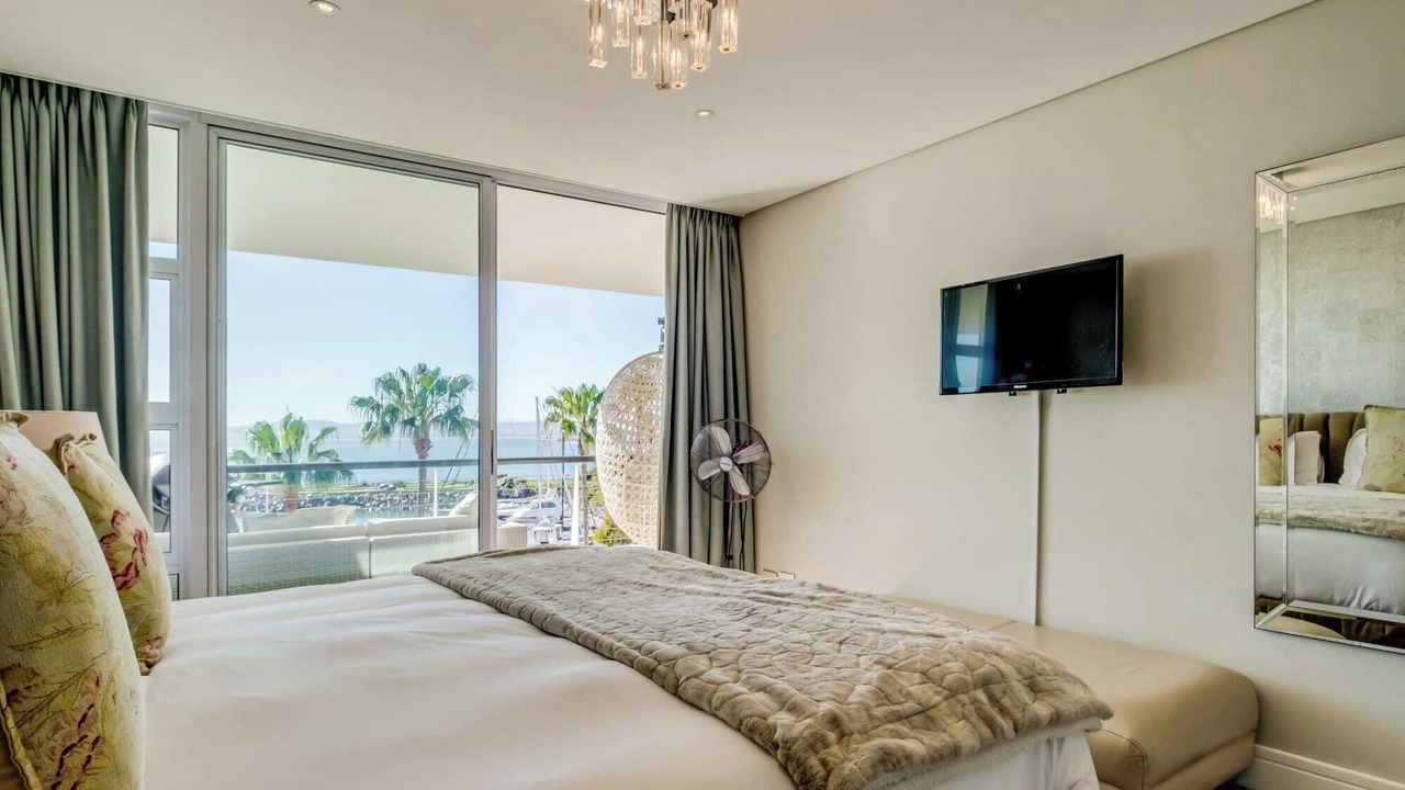 Photo of Bedroom in Mouille Point
