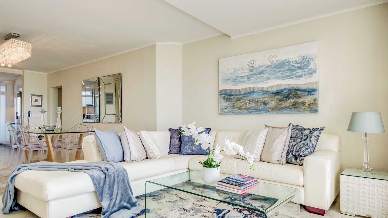 Photo of Livingroom in Mouille Point