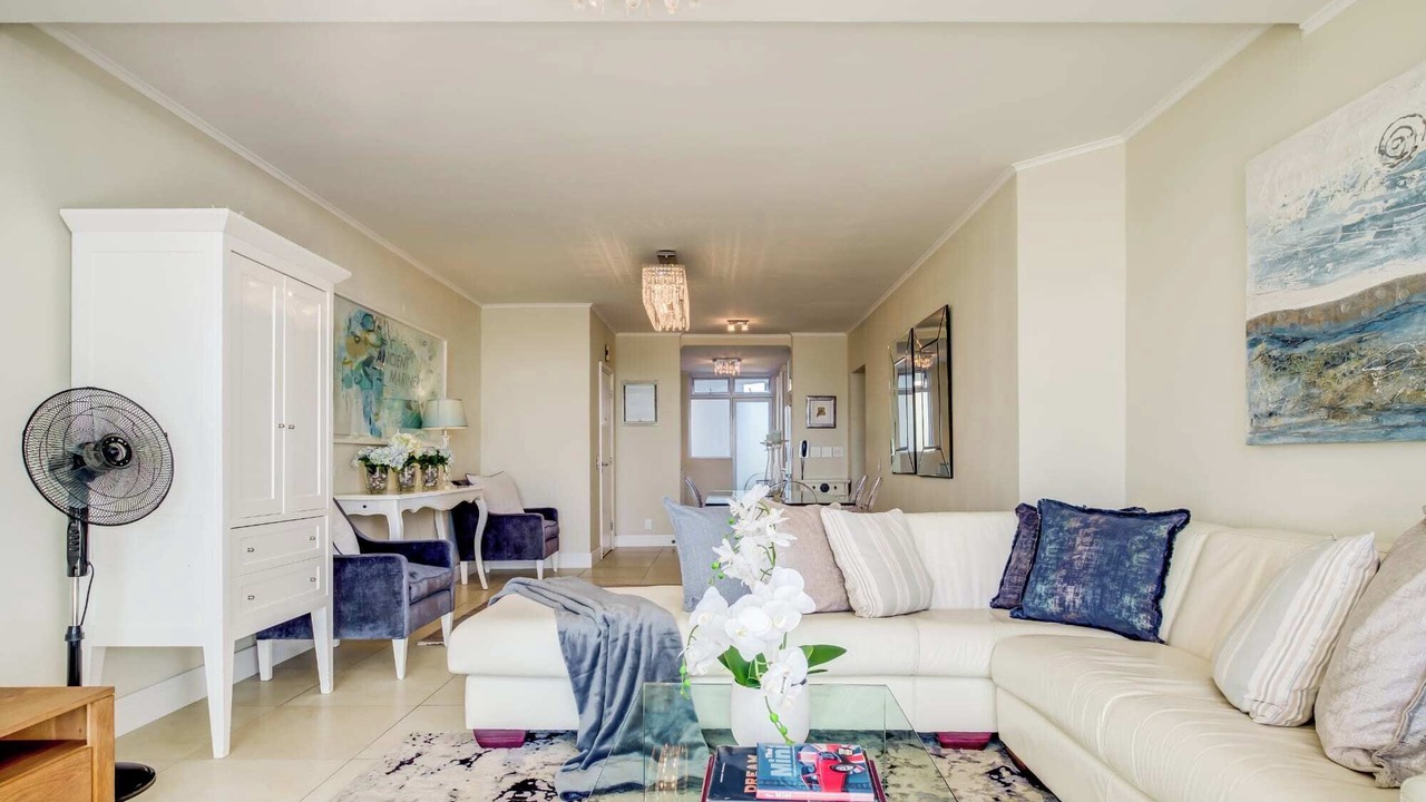 Photo of Livingroom in Mouille Point