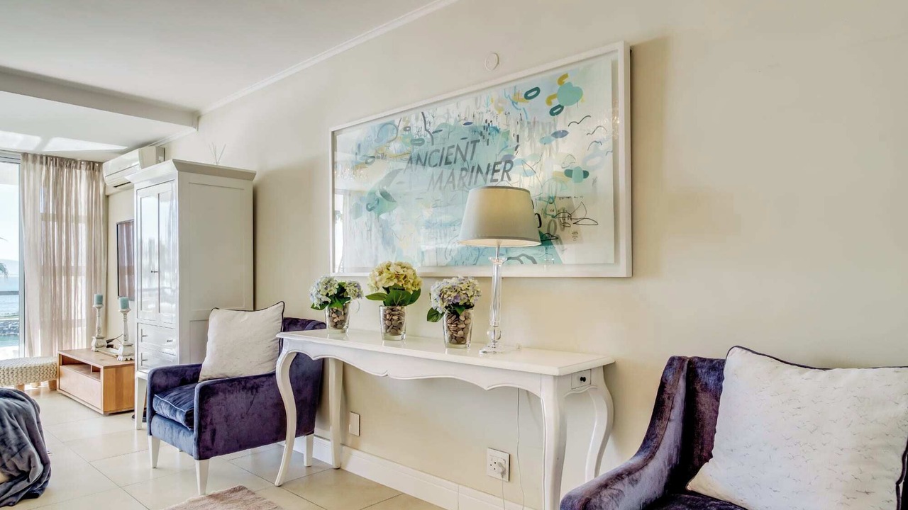 Photo of Livingroom in Mouille Point