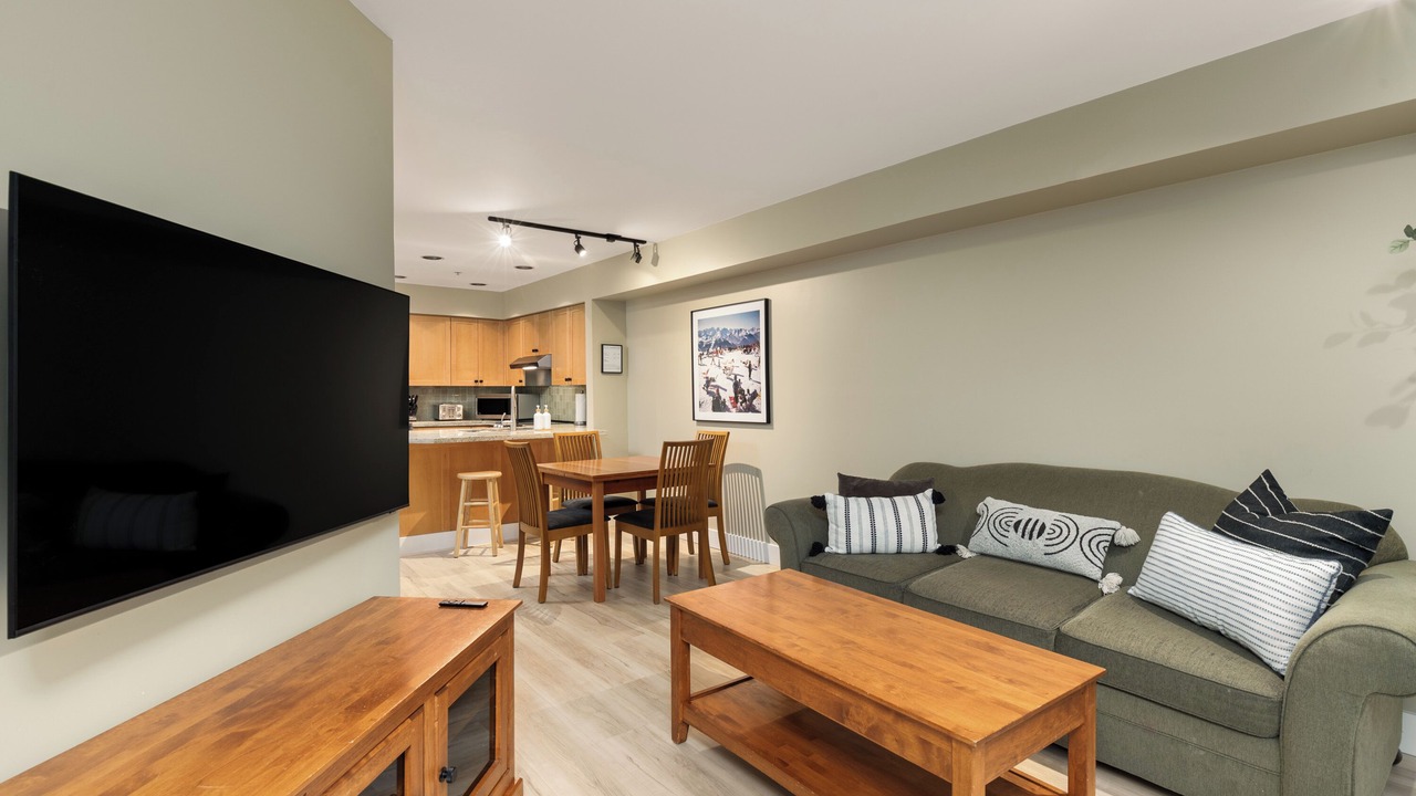 Photo of Livingroom in Whistler Creekside