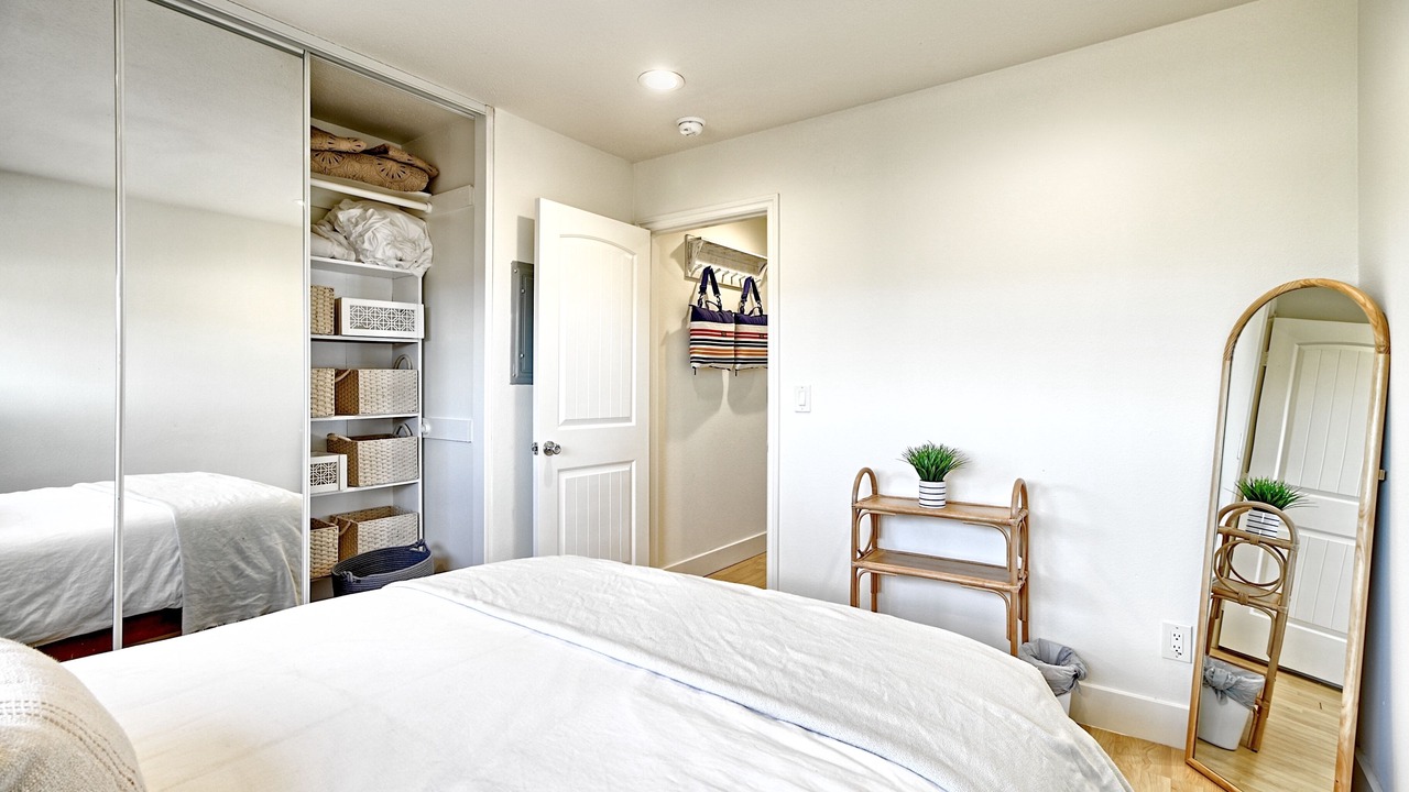 Photo of Bedroom in Oxnard Shores