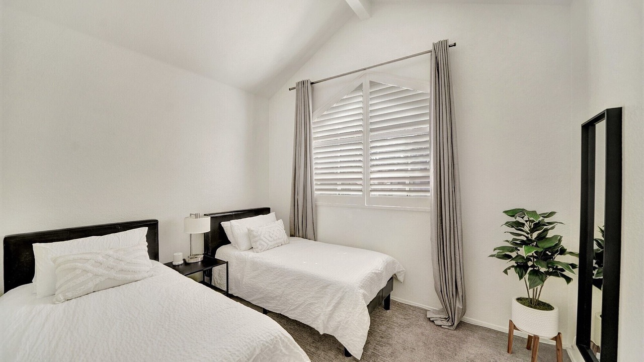 Photo of Bedroom in Laguna Niguel