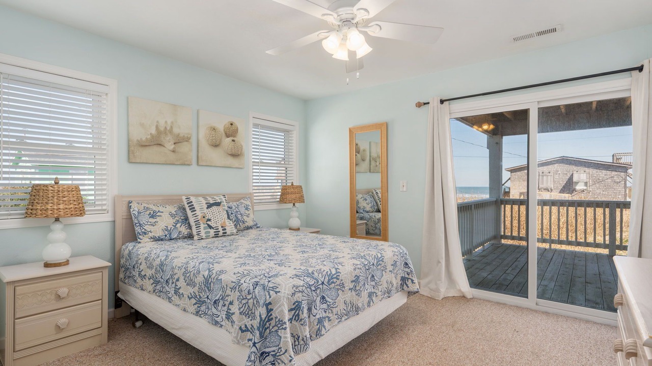 Photo of Bedroom in Rodanthe