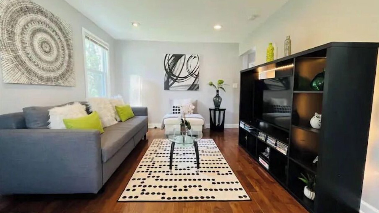 Photo of Bedroom in Wheaton-Glenmont