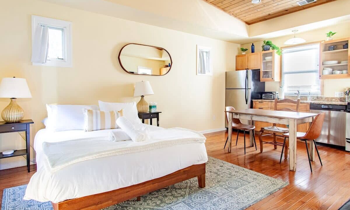 Photo of Bedroom in Stanton Park