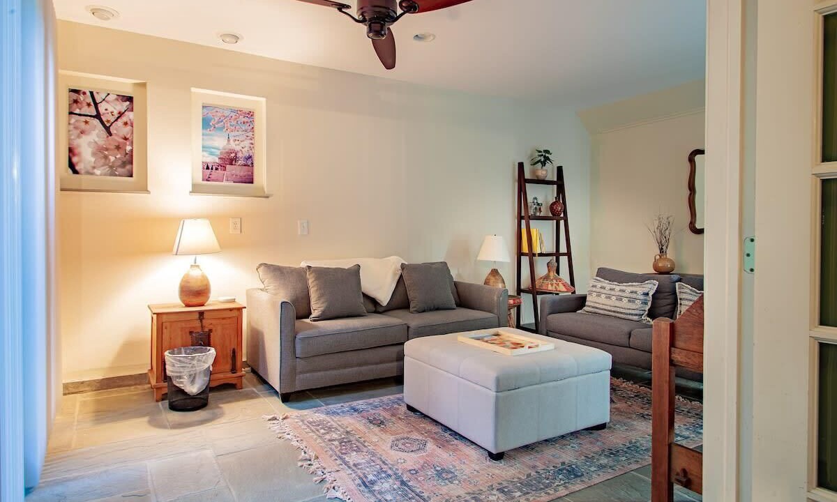 Photo of Livingroom in Stanton Park