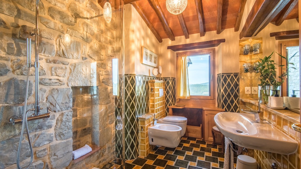 Photo of Bathroom in Vertine
