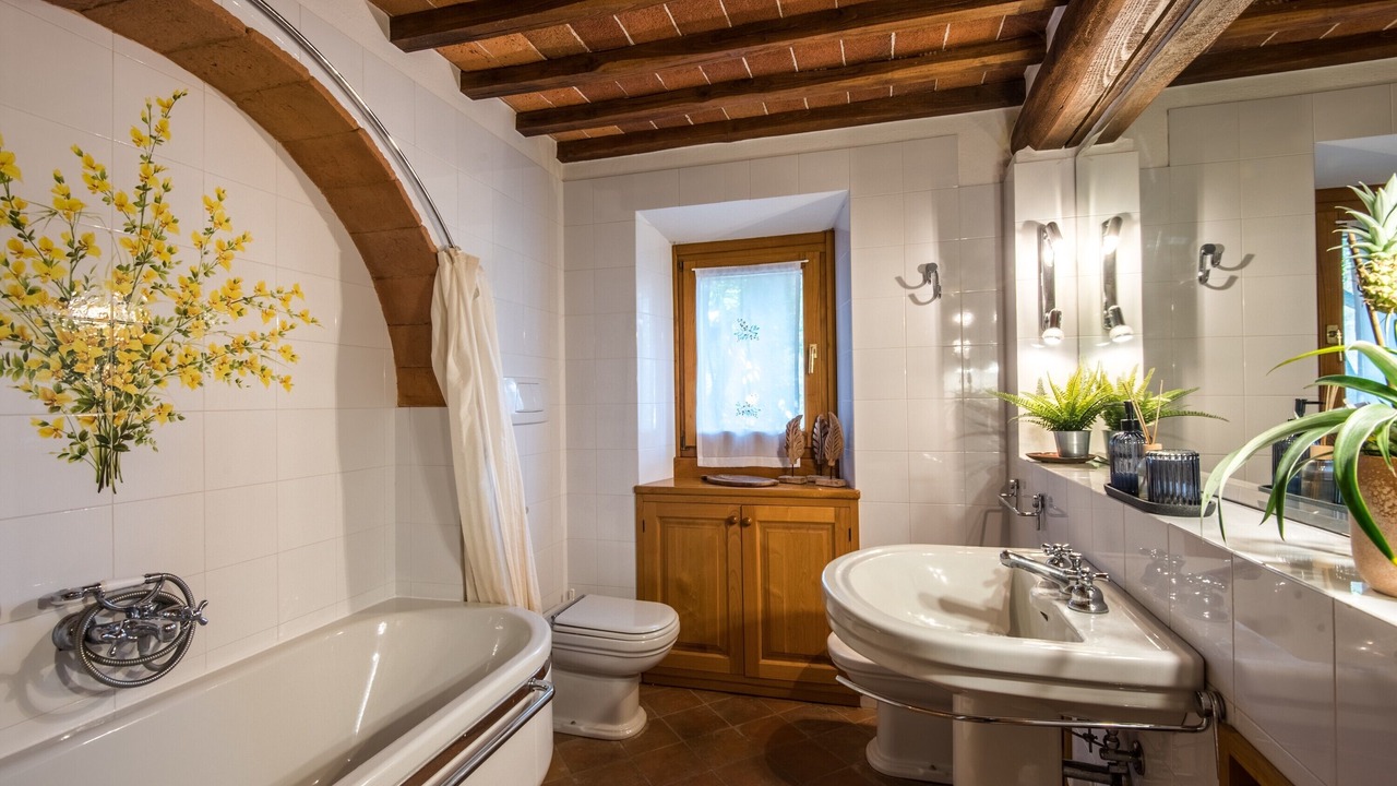 Photo of Bathroom in Vertine