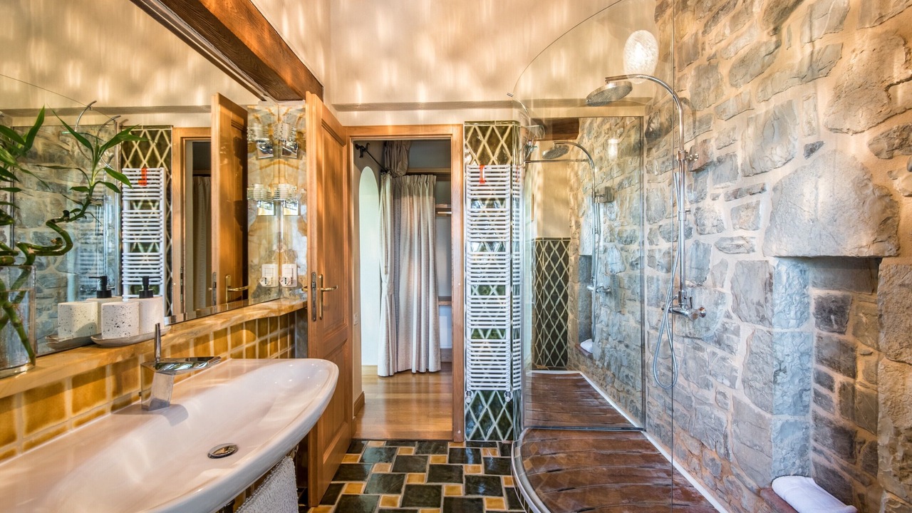 Photo of Bathroom in Vertine