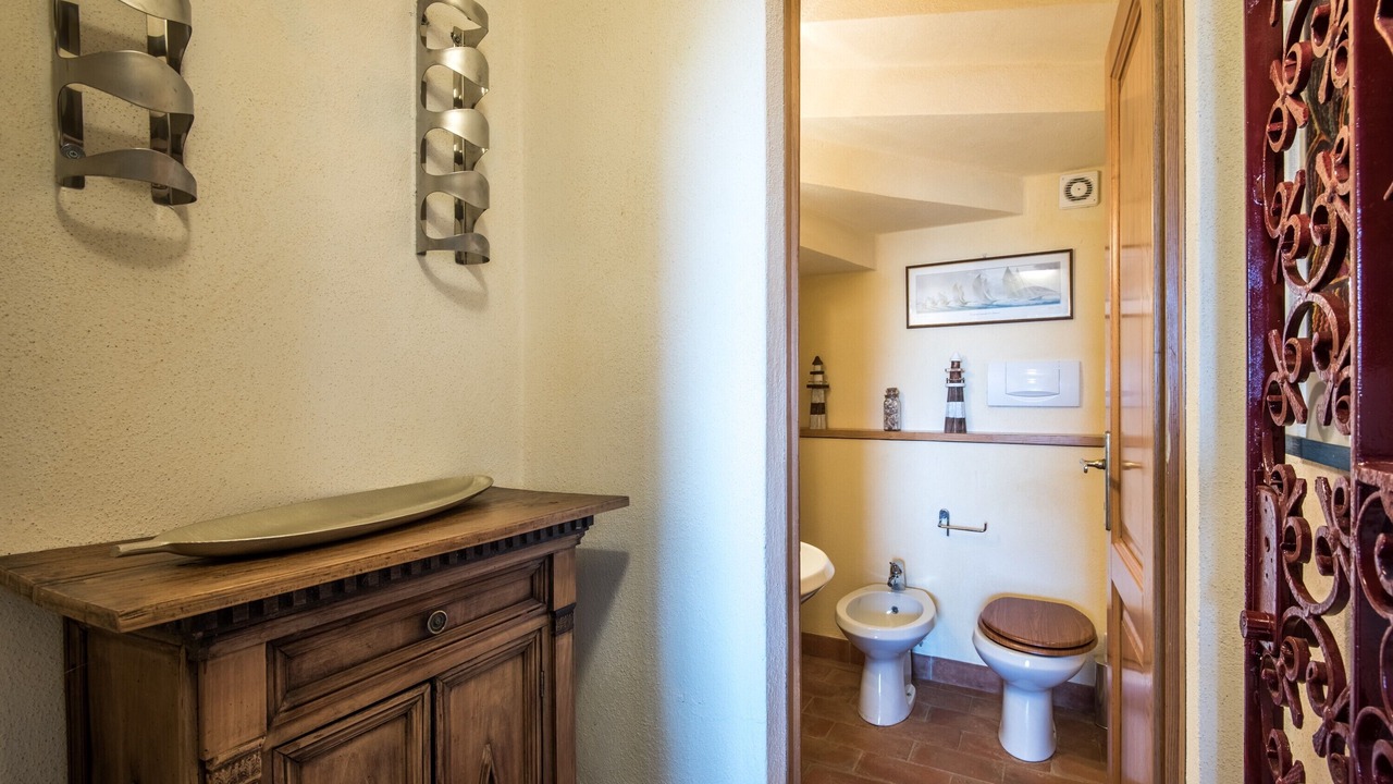 Photo of Bathroom in Vertine