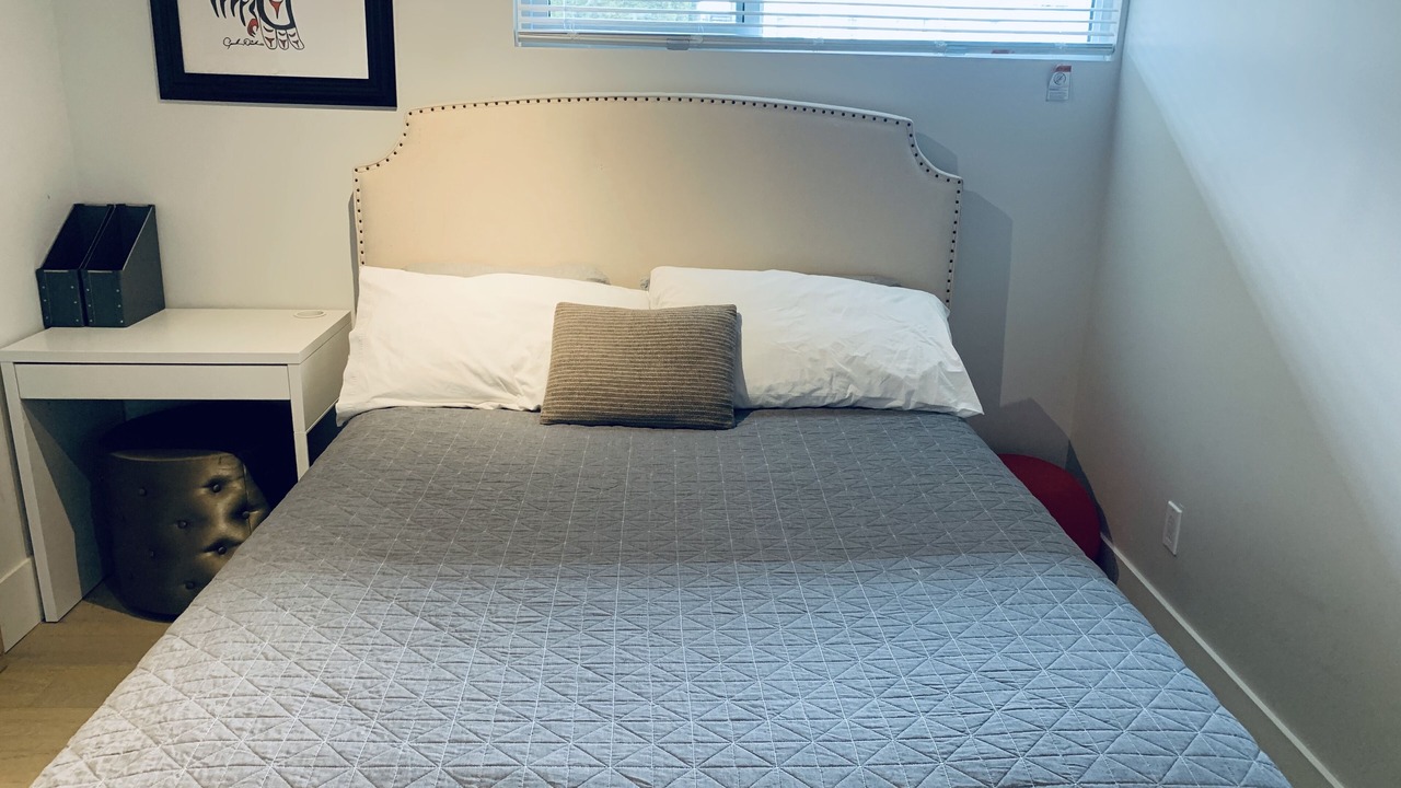Photo of Bedroom in Deep Cove