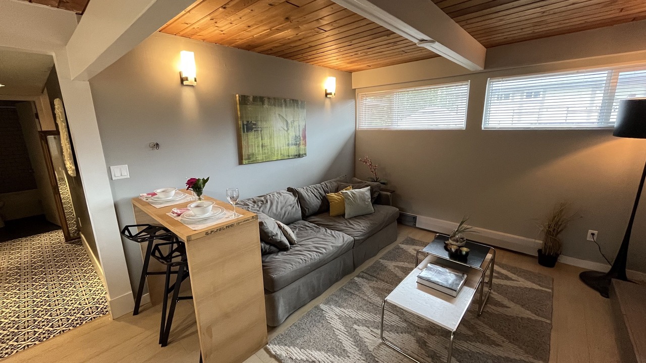 Photo of Livingroom in Deep Cove