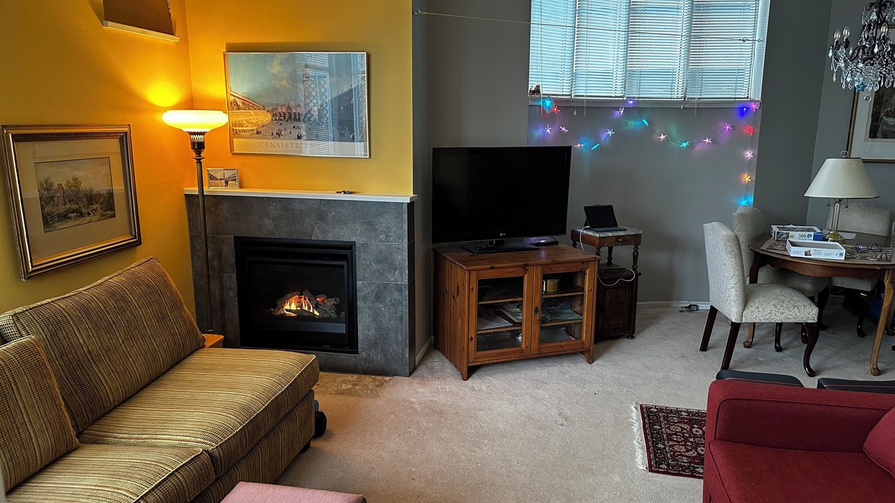 Photo of Livingroom in Kitsilano