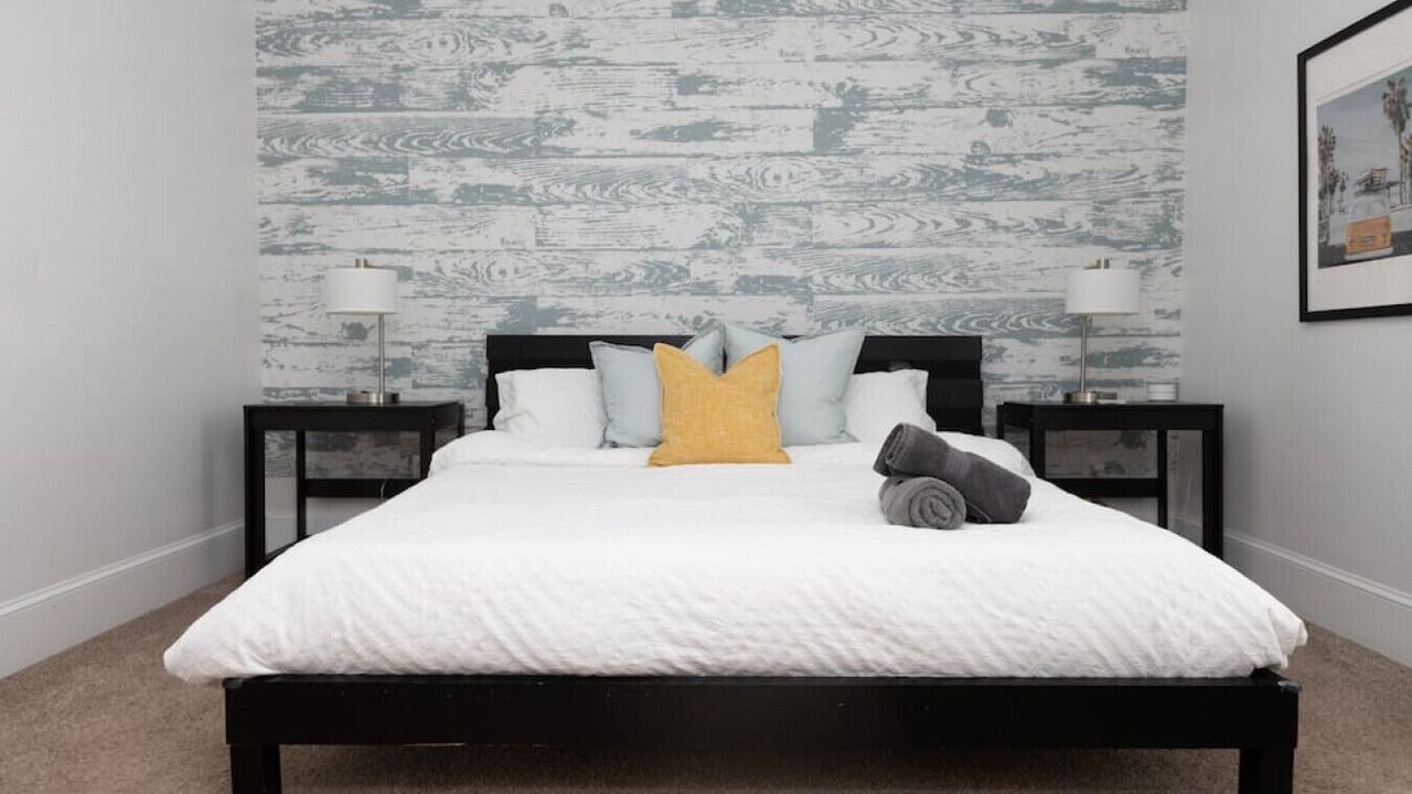 Photo of Bedroom in Villa Heights