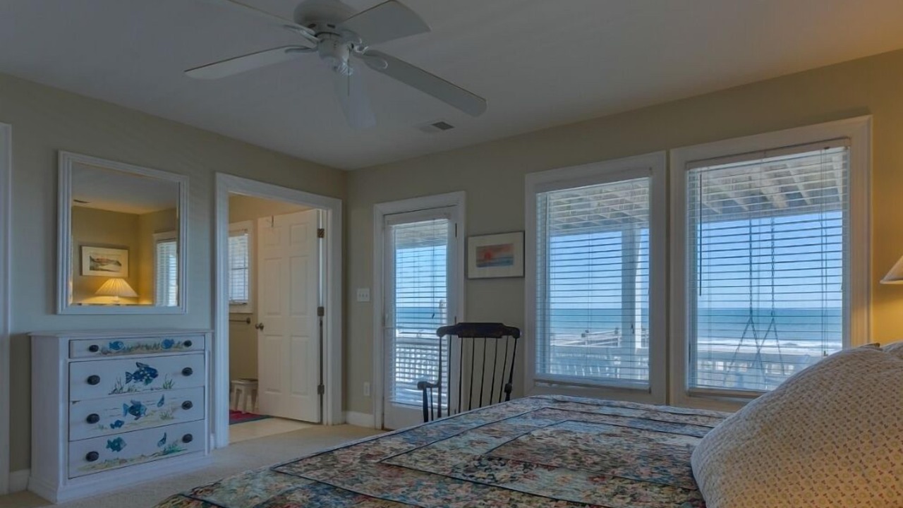 Photo of Bedroom in Holden Beach
