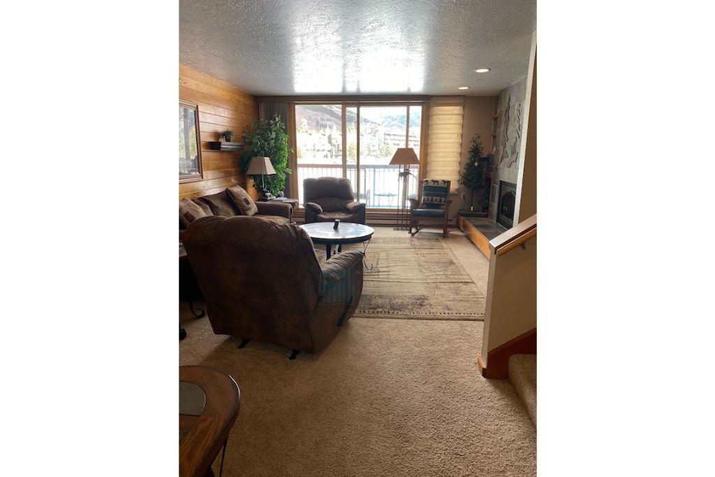 Photo of Livingroom in Lakeside Village
