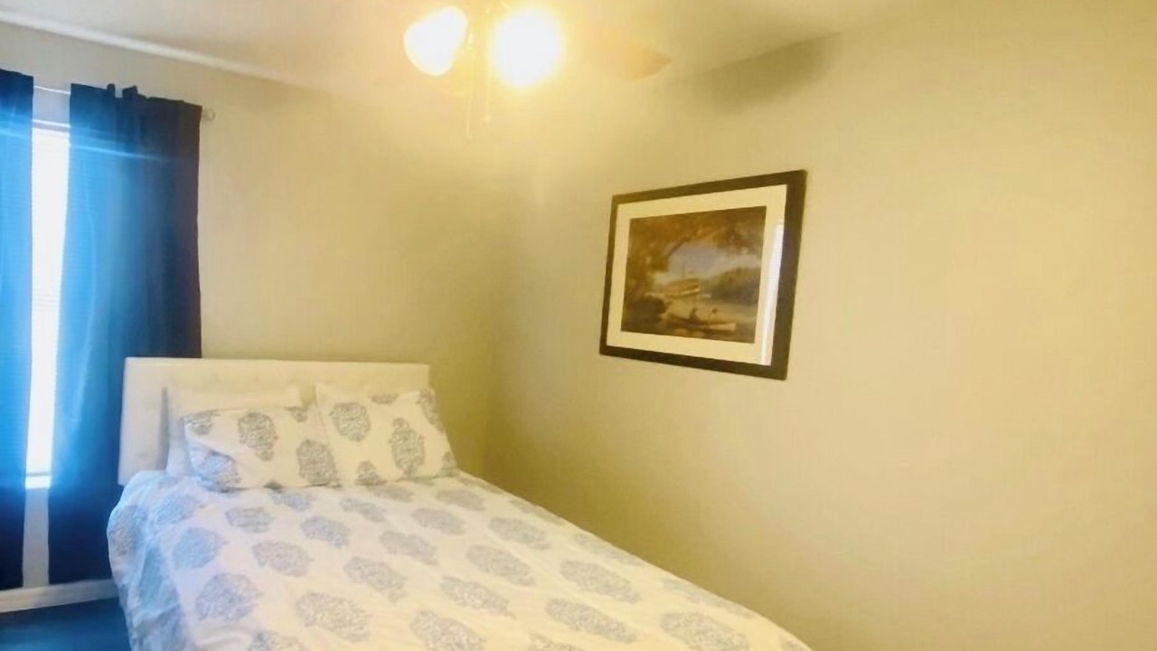 Photo of Bedroom in Poinciana