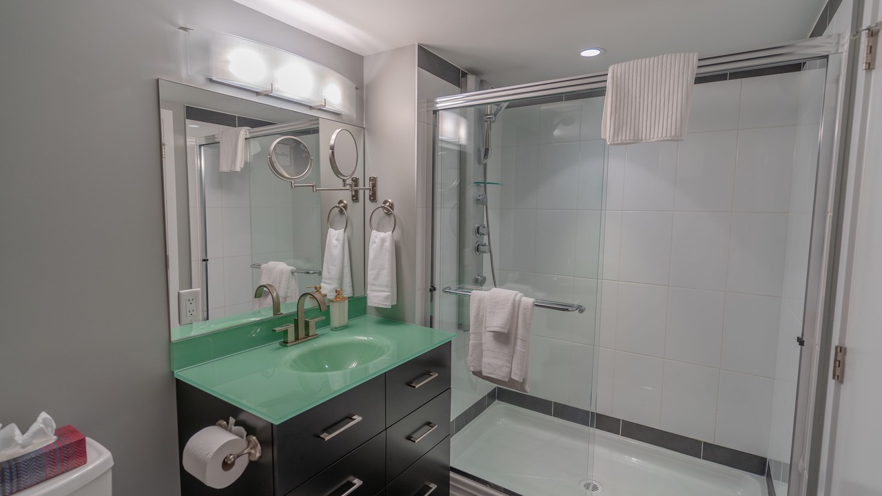 Photo of Bathroom in Crosstown