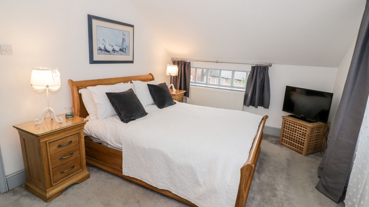 Photo of Bedroom in Halford