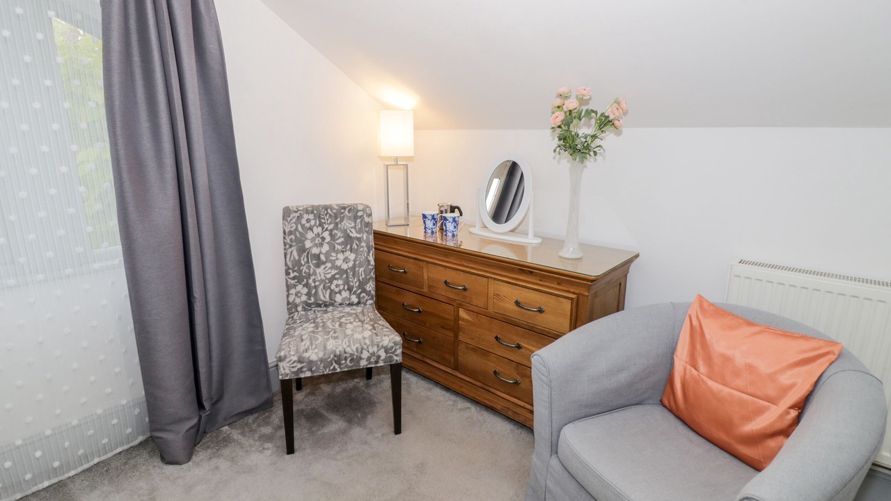Photo of Livingroom in Halford