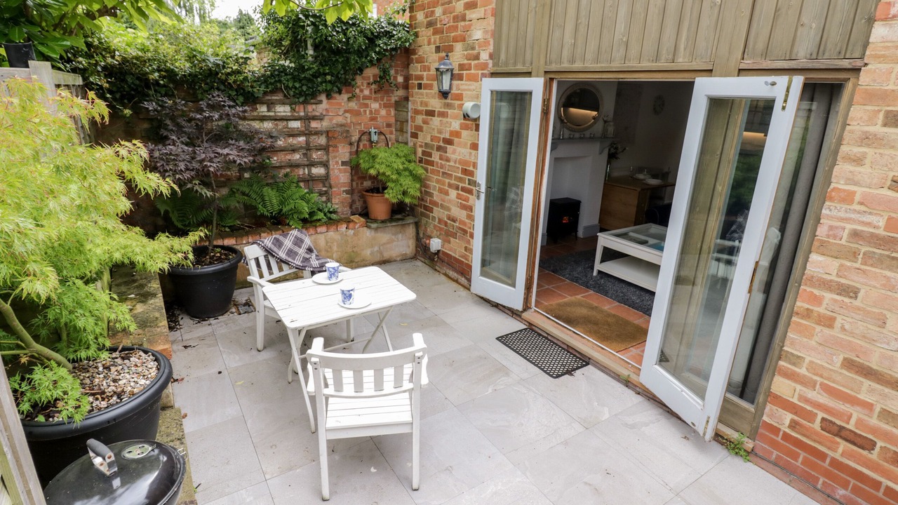 Photo of Outdoor in Halford