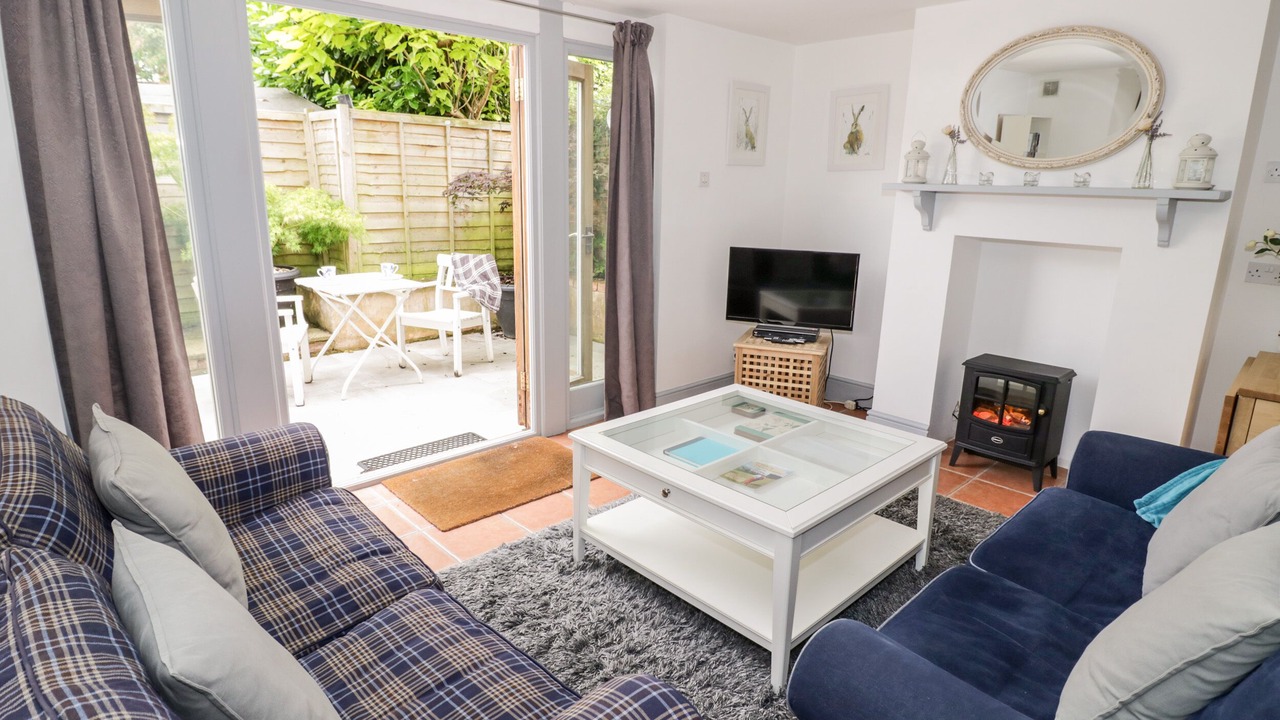 Photo of Livingroom in Halford