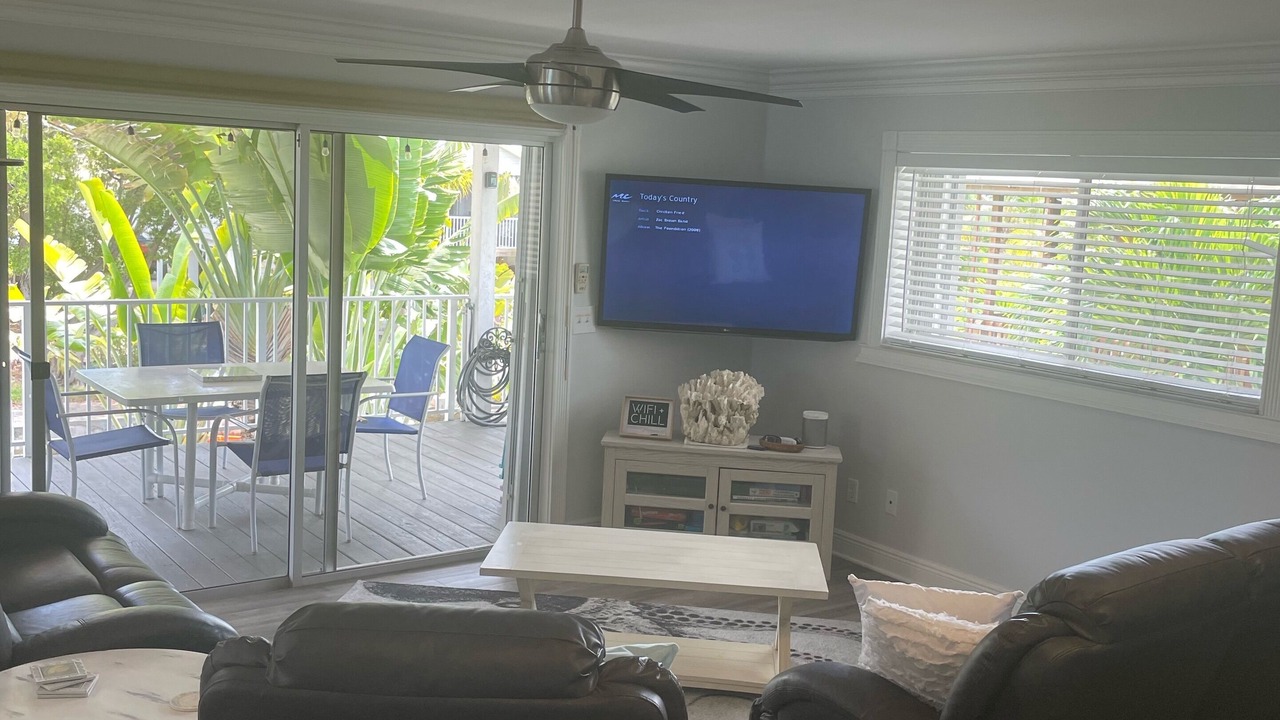 Photo of Livingroom in Cutthroat Harbor Estates