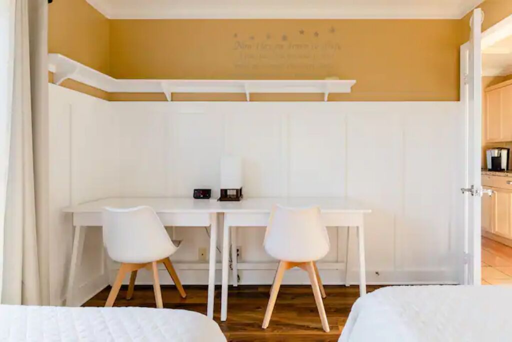 Photo of Bedroom in Hollywood Beach