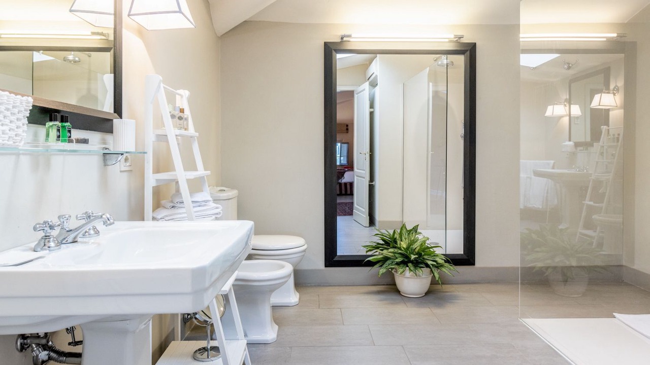 Photo of Bathroom in Le Cure