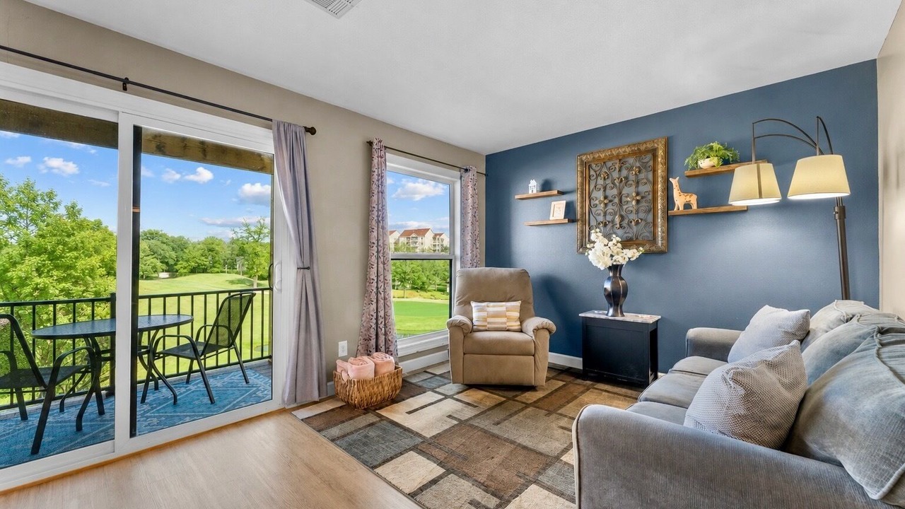 Photo of Livingroom in Table Rock