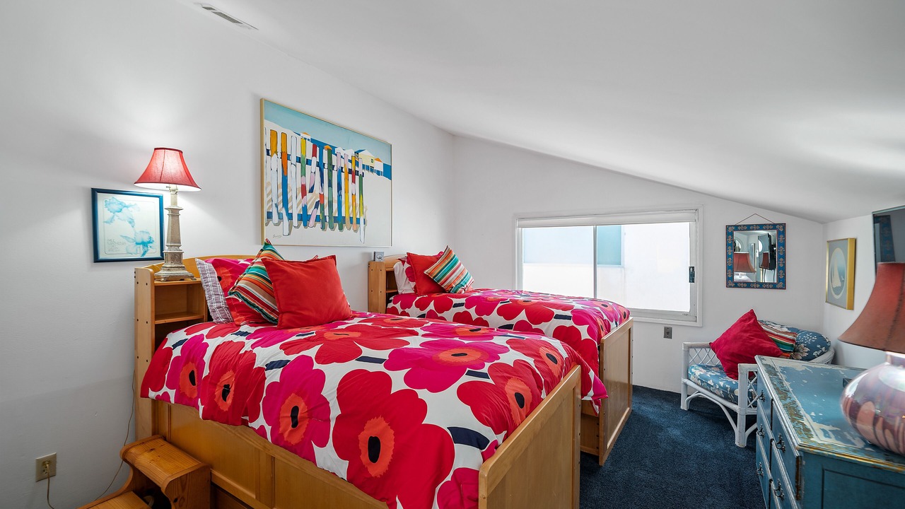 Photo of Bedroom in Oxnard Shores