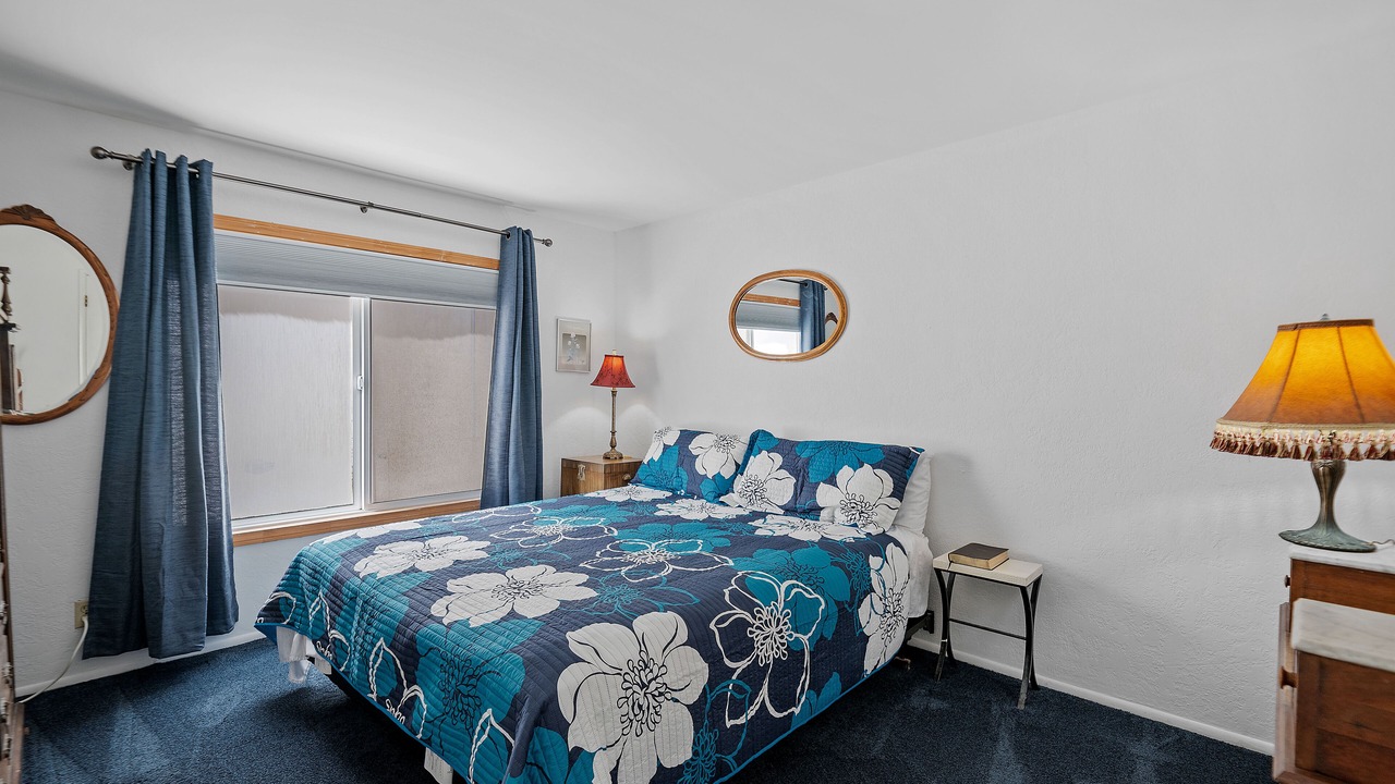 Photo of Bedroom in Oxnard Shores