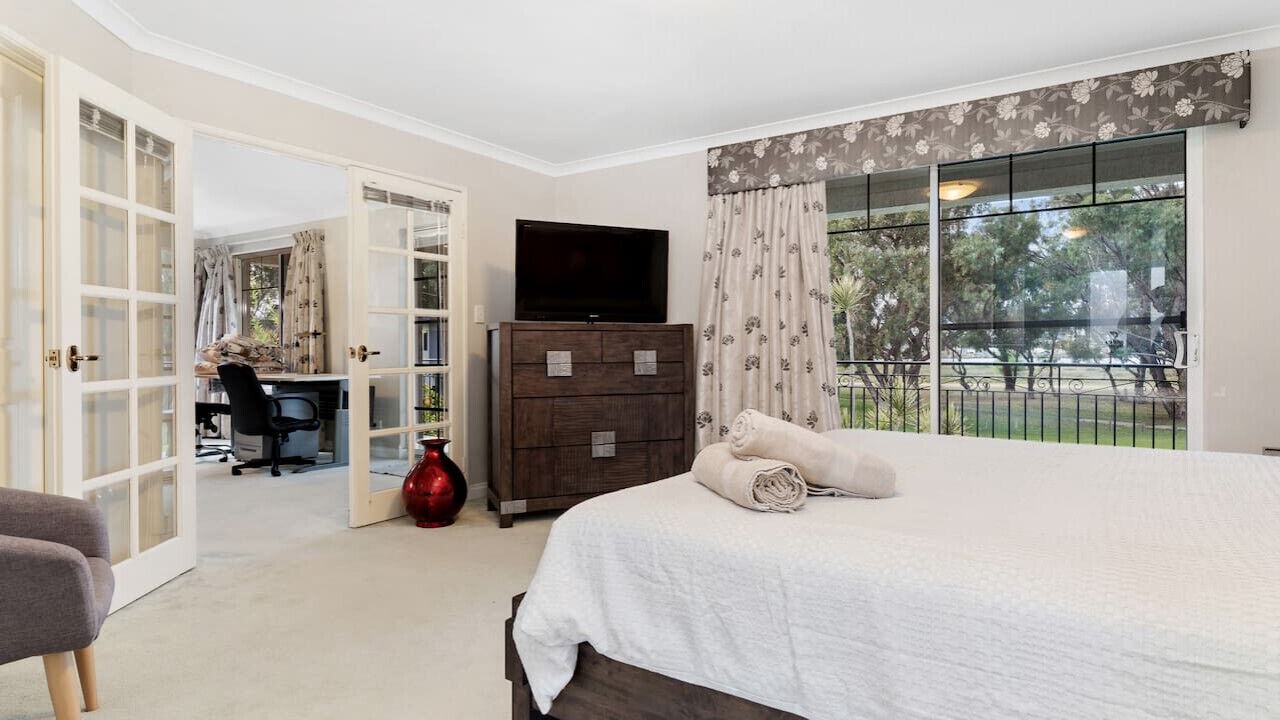 Photo of Bedroom in Halls Head