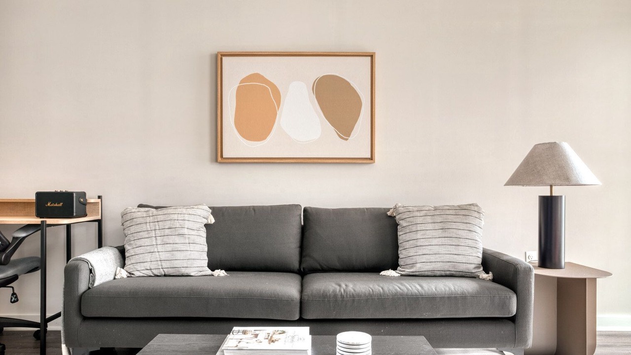 Photo of Livingroom in Bethesda