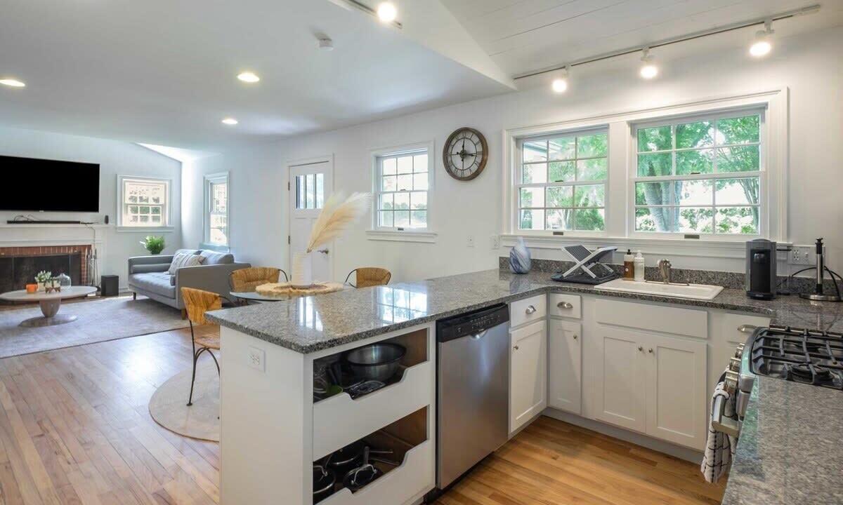 Photo of Kitchen in East Hampton North