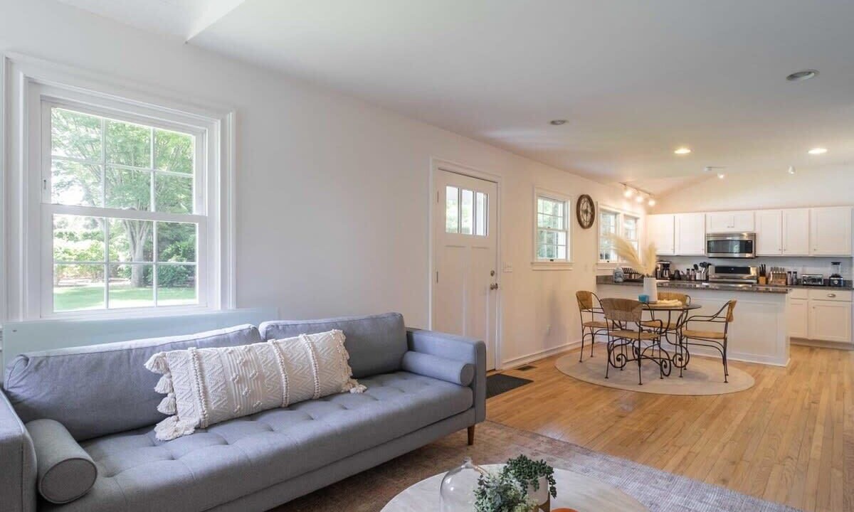 Photo of Others in East Hampton North