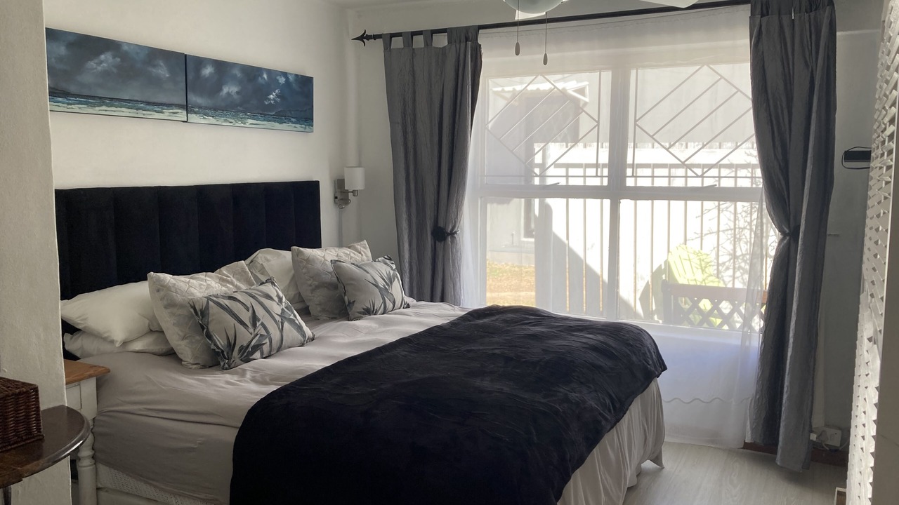 Photo of Bedroom in Plumstead