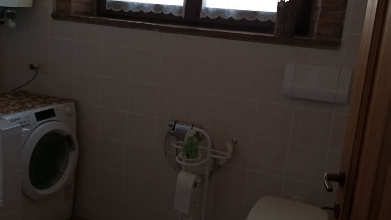 Photo of Bathroom in Piozzano
