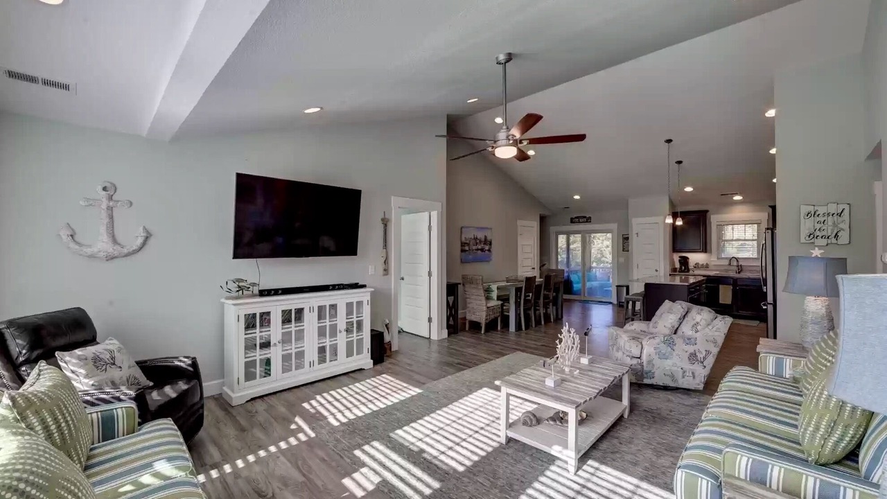 Photo of Livingroom in Avon
