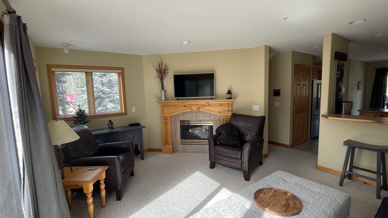 Photo of Livingroom in Sun Peaks