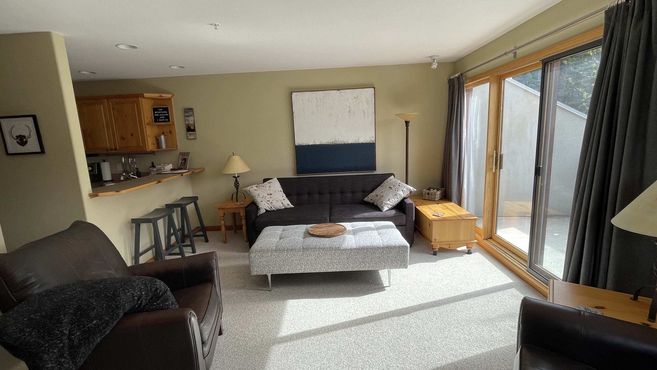 Photo of Livingroom in Sun Peaks