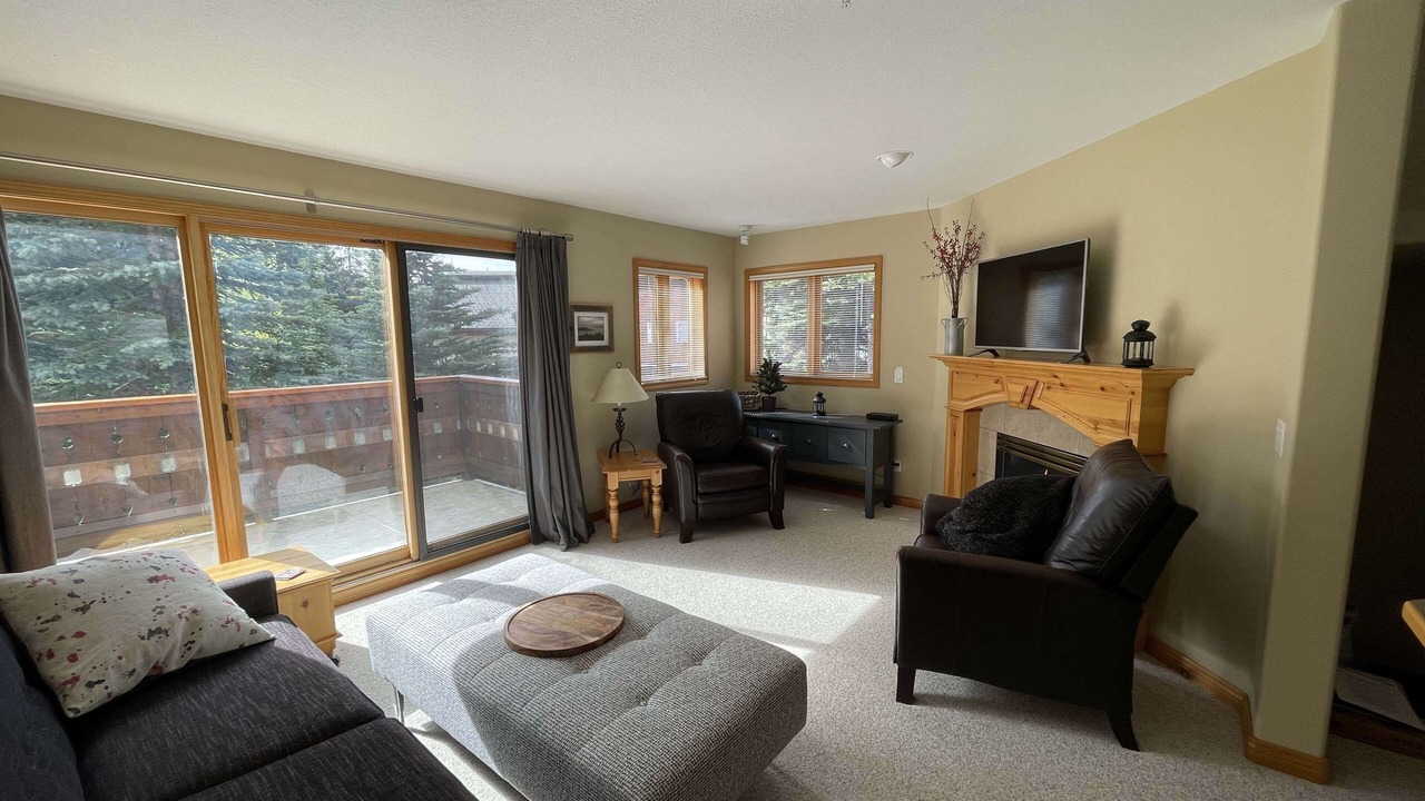 Photo of Livingroom in Sun Peaks
